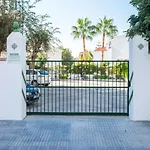 Апартаменты Bijou In Bella Vista *